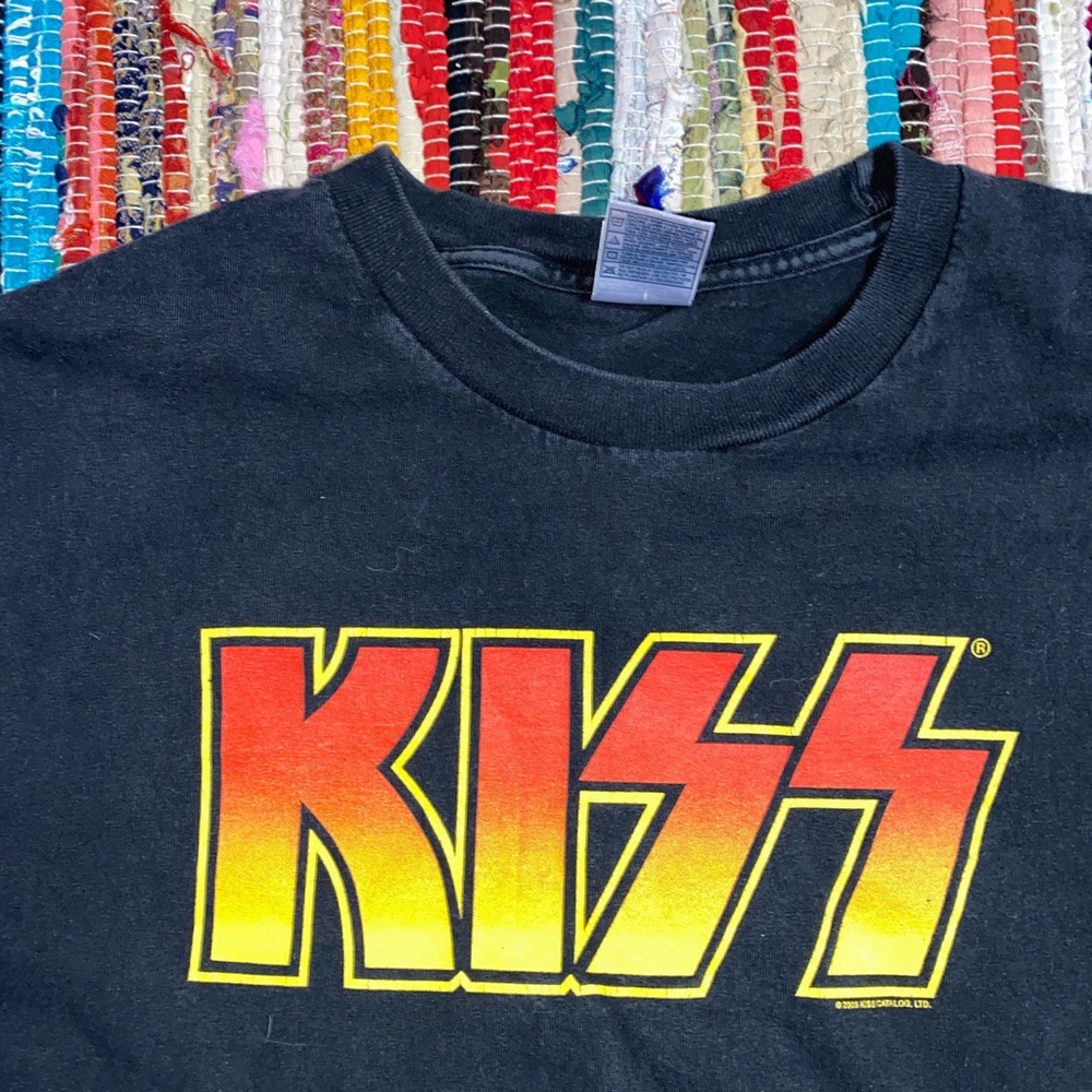 true vintage kiss band tee